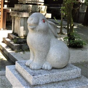 京都　岡崎神社　うさぎ